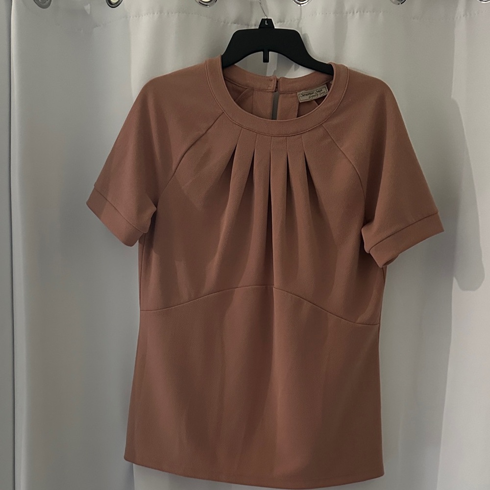 Elegant Mauve Pleated Women's Top